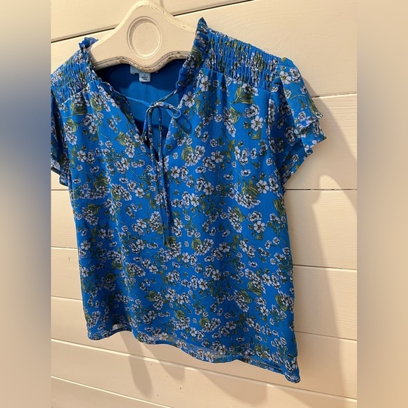 Blue Floral Ruffle Sleeve Top - CeCe - Size S💙 - Picture 4 of 7
